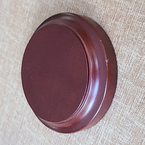 Cherison Spirit of the North Owl Figurine on Wooden Base - Picture 7 of 8